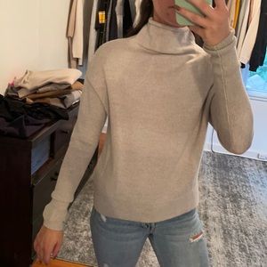 Aritzia Wilfred S sweater, gray